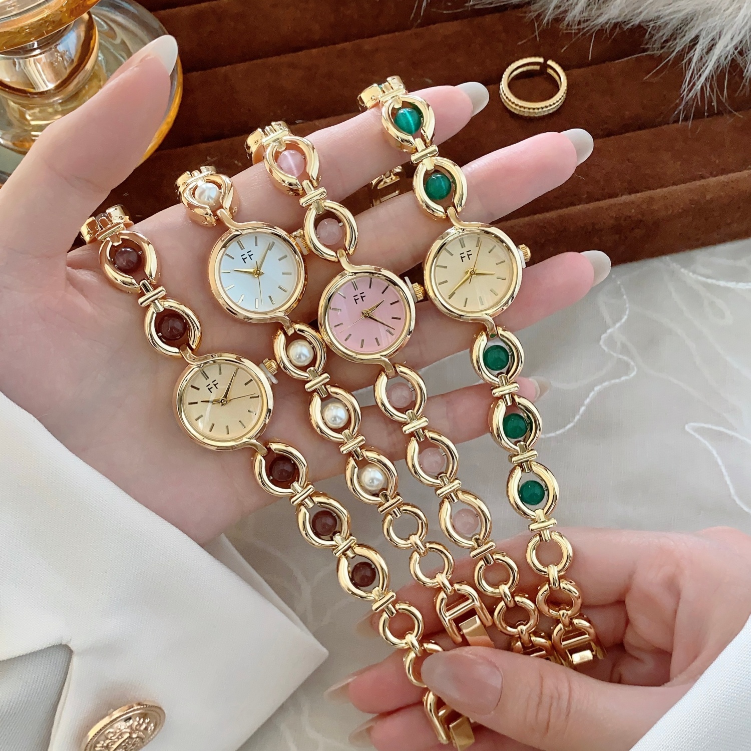 High Jewelry Watches - Elegant Round Watch for Women With