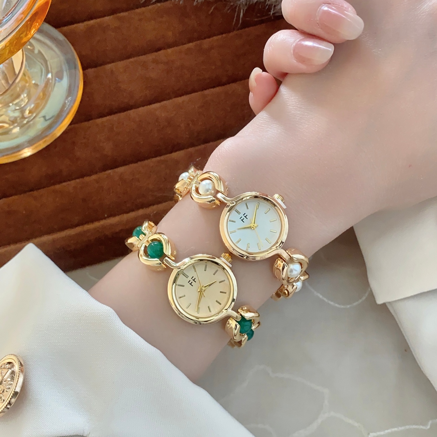 Elegant Round Watch for Women  - High Jewelry Watches recensione e prezzo