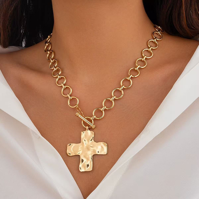 Hot sale Gold Layered Chunky C - Necklace Pendant recensione e prezzo