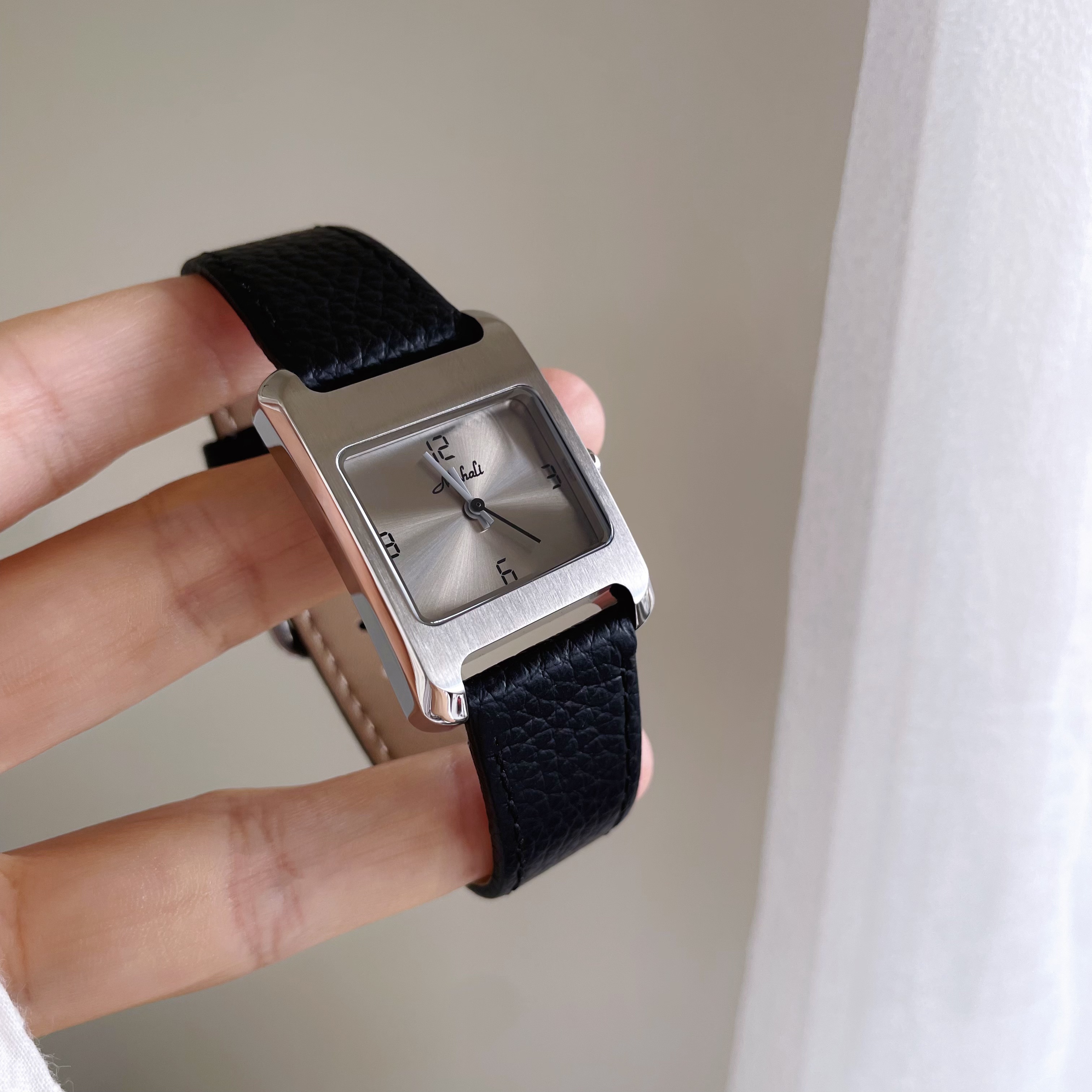2026 New Luxury Gray Simple El - High Jewelry Watches recensione e prezzo