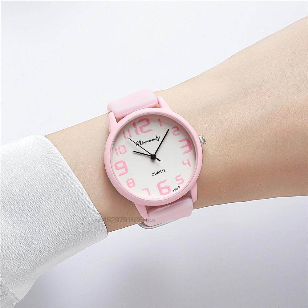 Women Fashion Silicone Watches - High Jewelry Watches recensione e prezzo