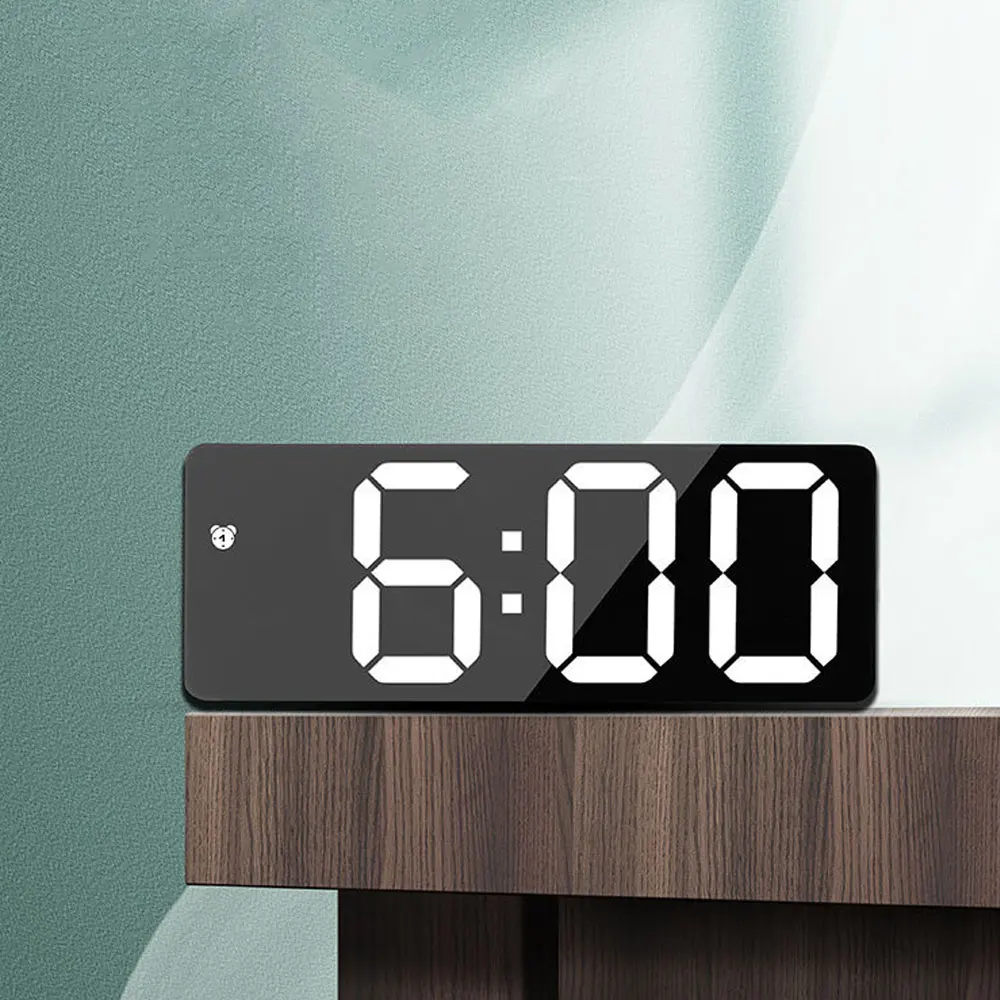 Acrylic Mirror Alarm Clock Ele - Moments Watches & Jewelry Vaughan Mills recensione e prezzo